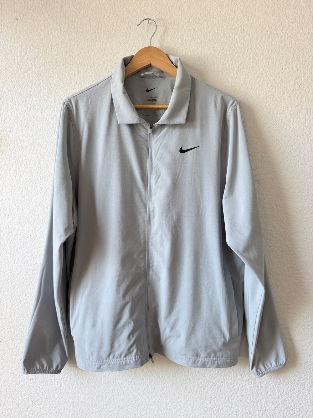 Nike Light Gray Full-Zip Lightweight Jacket with Black Swoosh